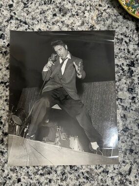 Elvis Presley photograph Jimmy Willis Photograph AUTHENTIC